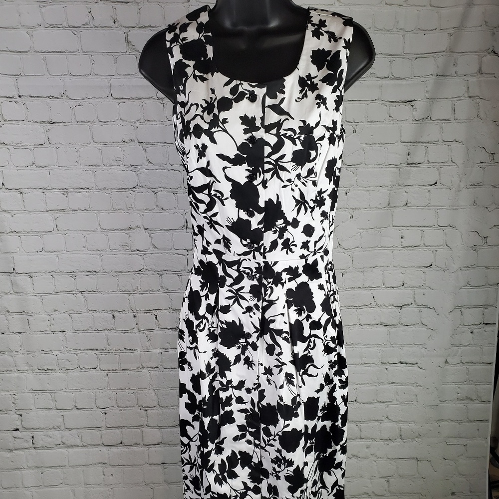 JG Hook Button Down Flowered Print Dress